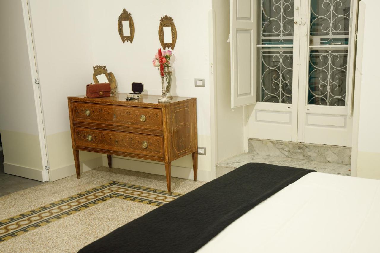 Bed and Breakfast Palazzo Introna Мола-ді-Барі Екстер'єр фото