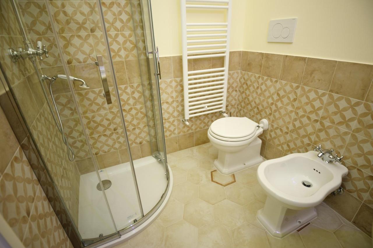 Bed and Breakfast Palazzo Introna Мола-ді-Барі Екстер'єр фото