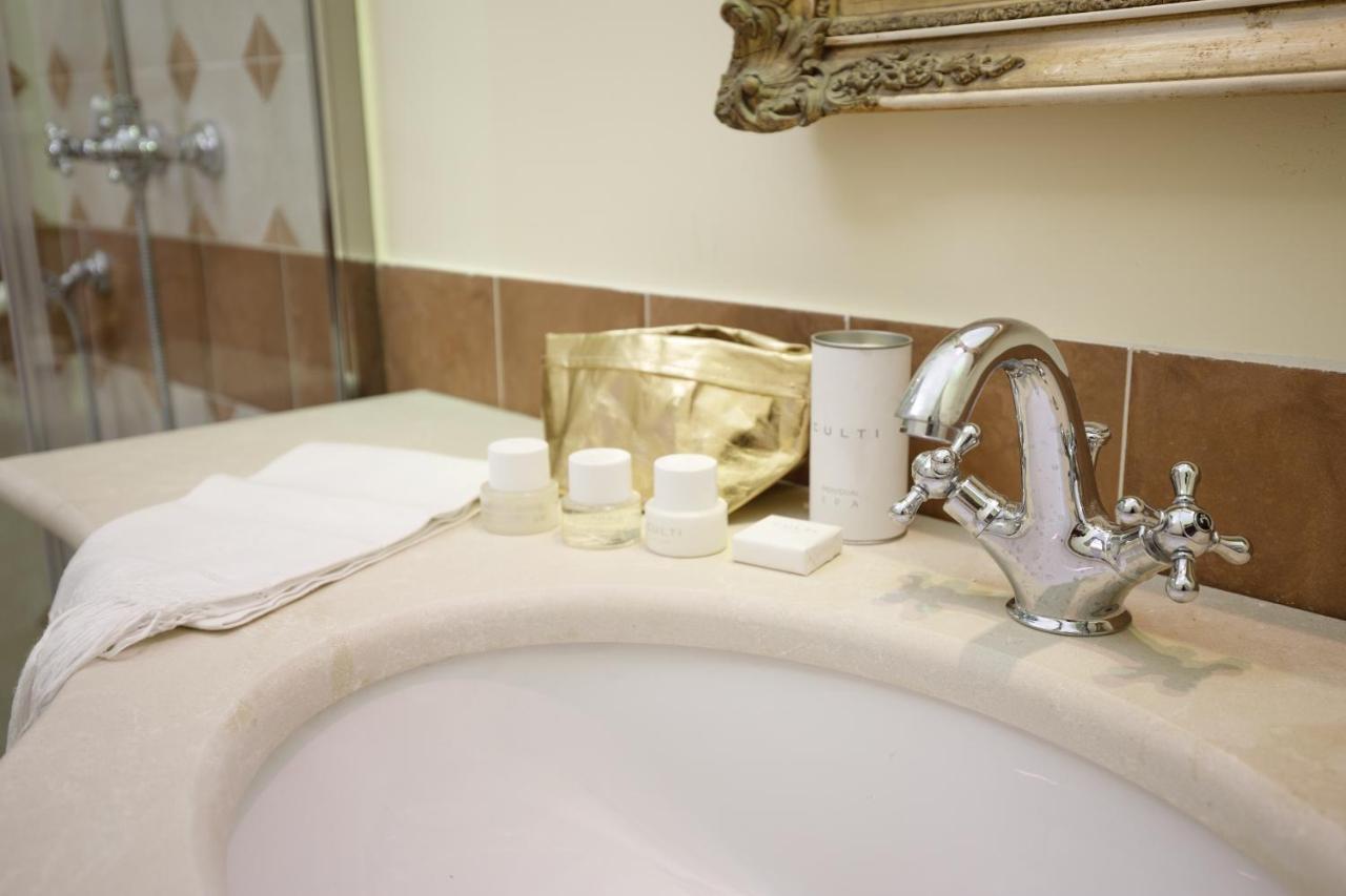 Bed and Breakfast Palazzo Introna Мола-ді-Барі Екстер'єр фото