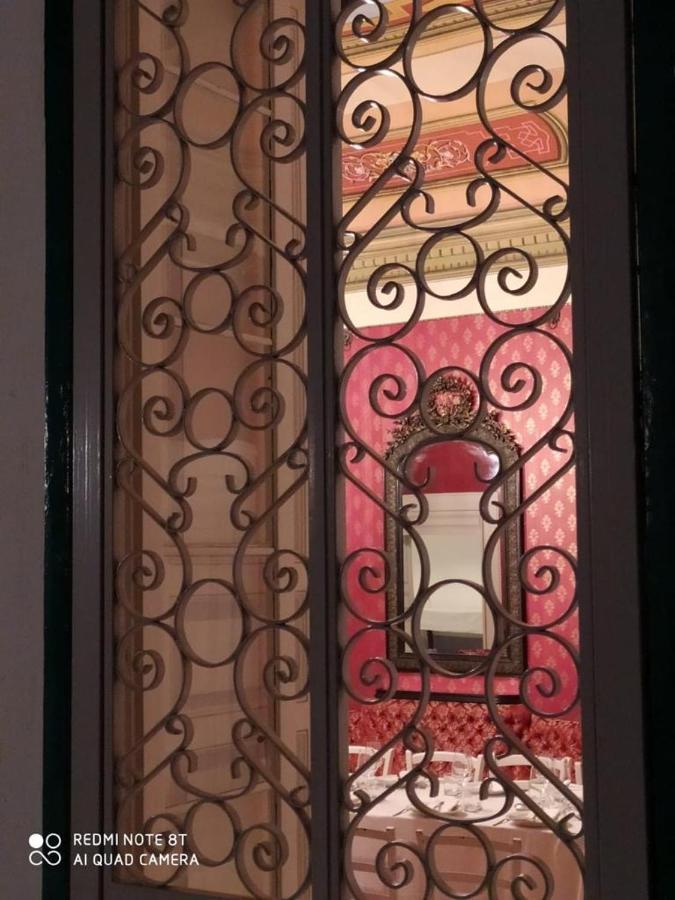 Bed and Breakfast Palazzo Introna Мола-ді-Барі Екстер'єр фото