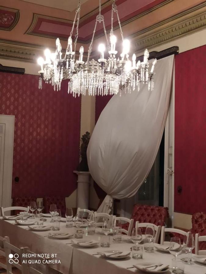 Bed and Breakfast Palazzo Introna Мола-ді-Барі Екстер'єр фото