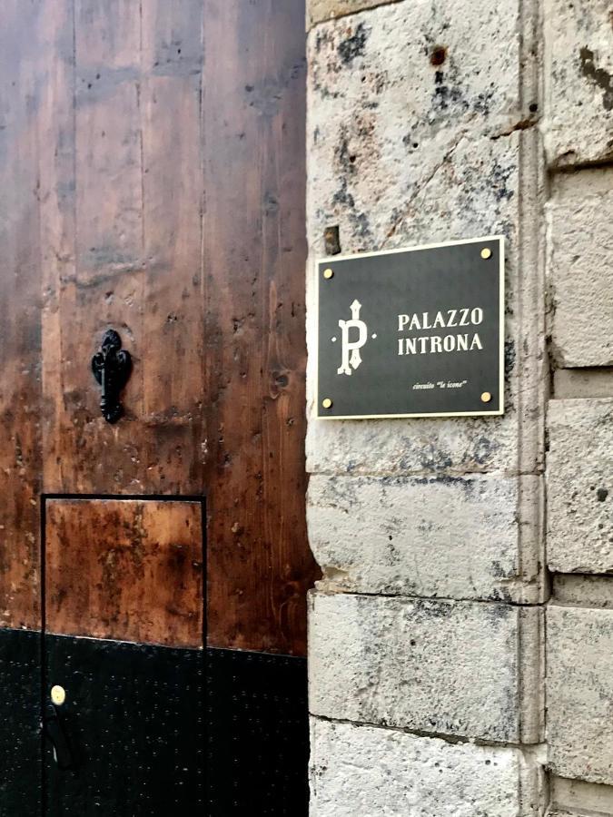Bed and Breakfast Palazzo Introna Мола-ді-Барі Екстер'єр фото